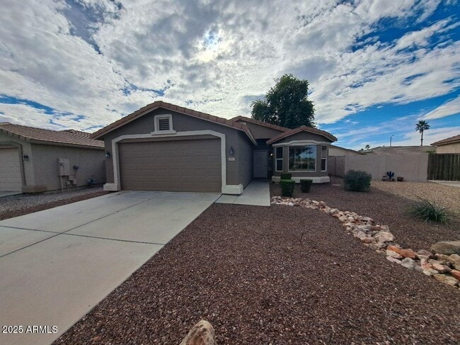 3707 E Rolling Green Way in Chandler, AZ - Building Photo - Building Photo