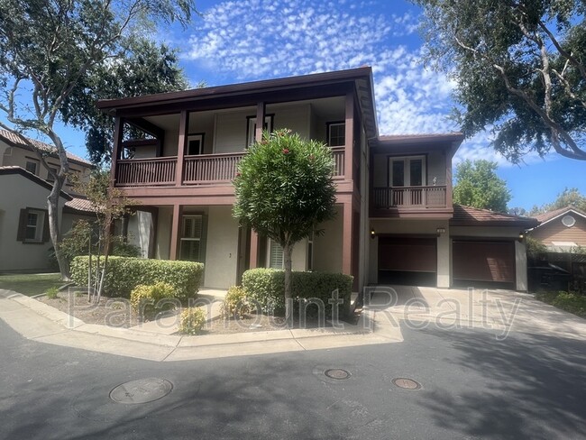 319 W Viento St in Mountain House, CA - Building Photo - Building Photo