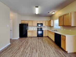 4201 Bay Rum Ln in Raleigh, NC - Foto de edificio - Building Photo