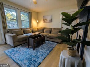 6557 Woodrow Rd in Stonecrest, GA - Building Photo - Building Photo