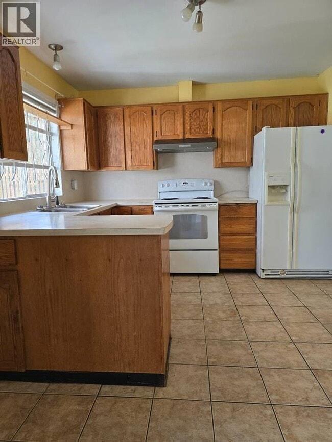 11990 Dover St in Maple Ridge, BC - Building Photo - Building Photo