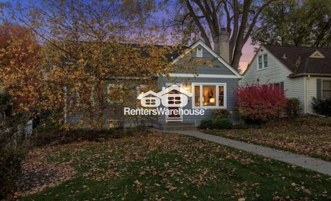 property at 5033 Oxford Ave