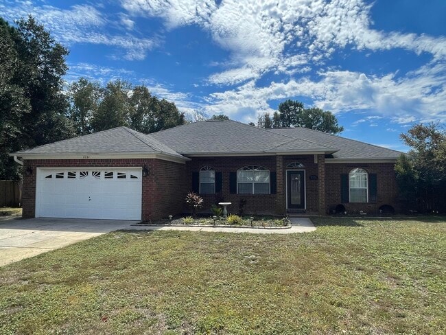 9331 Vandivere Dr in Navarre, FL - Building Photo - Building Photo