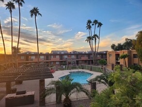 7110 E Continental Dr, Unit 2056 in Scottsdale, AZ - Foto de edificio - Building Photo