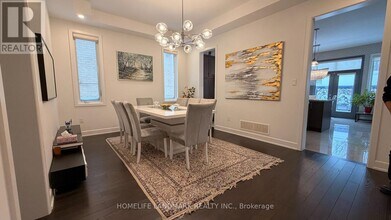 8 Kent Matthew St in Richmond Hill, ON - Building Photo - Building Photo