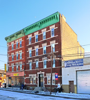 3605 Vernon Blvd in Astoria, NY - Foto de edificio - Building Photo