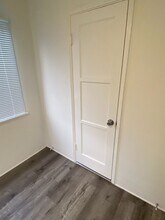 5650-5652 Rocket St in Lakewood, CA - Building Photo - Building Photo