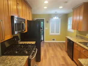 2936 Elkhorn Ct in Decatur, GA - Building Photo - Building Photo