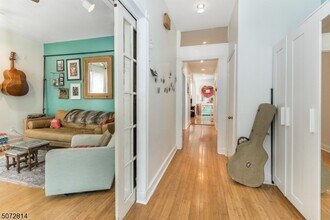 35 Lexington Ave in Montclair, NJ - Building Photo - Building Photo