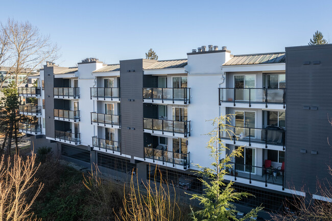 Parc 410 Apartments in Kirkland, WA - Building Photo - Primary Photo