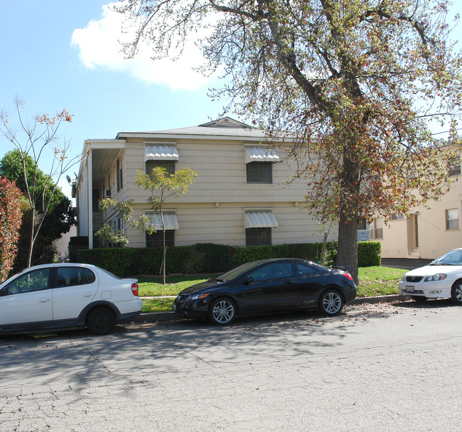 5334 Vantage Ave in North Hollywood, CA - Foto de edificio - Building Photo