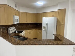4681 NW 9th St in Miami, FL - Building Photo - Building Photo