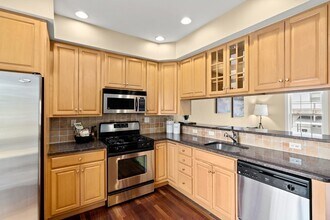 72 Exchange St in Waltham, MA - Building Photo - Building Photo