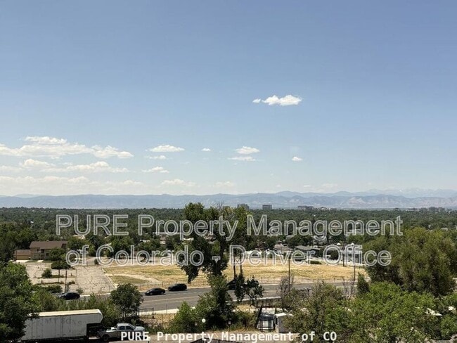 7877 E Mississippi Ave in Denver, CO - Building Photo - Building Photo