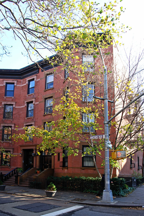 315 Hicks St in Brooklyn, NY - Building Photo