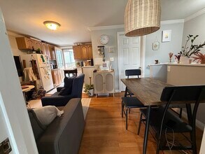 122 D St in Boston, MA - Building Photo - Building Photo