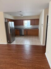 183 Chancellor Ave, Unit First Floor in Newark, NJ - Foto de edificio - Building Photo