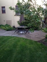 5939 Telegraph Ave in Oakland, CA - Foto de edificio - Building Photo