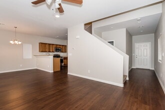 6226 Port Astoria Ct in Las Vegas, NV - Foto de edificio - Building Photo