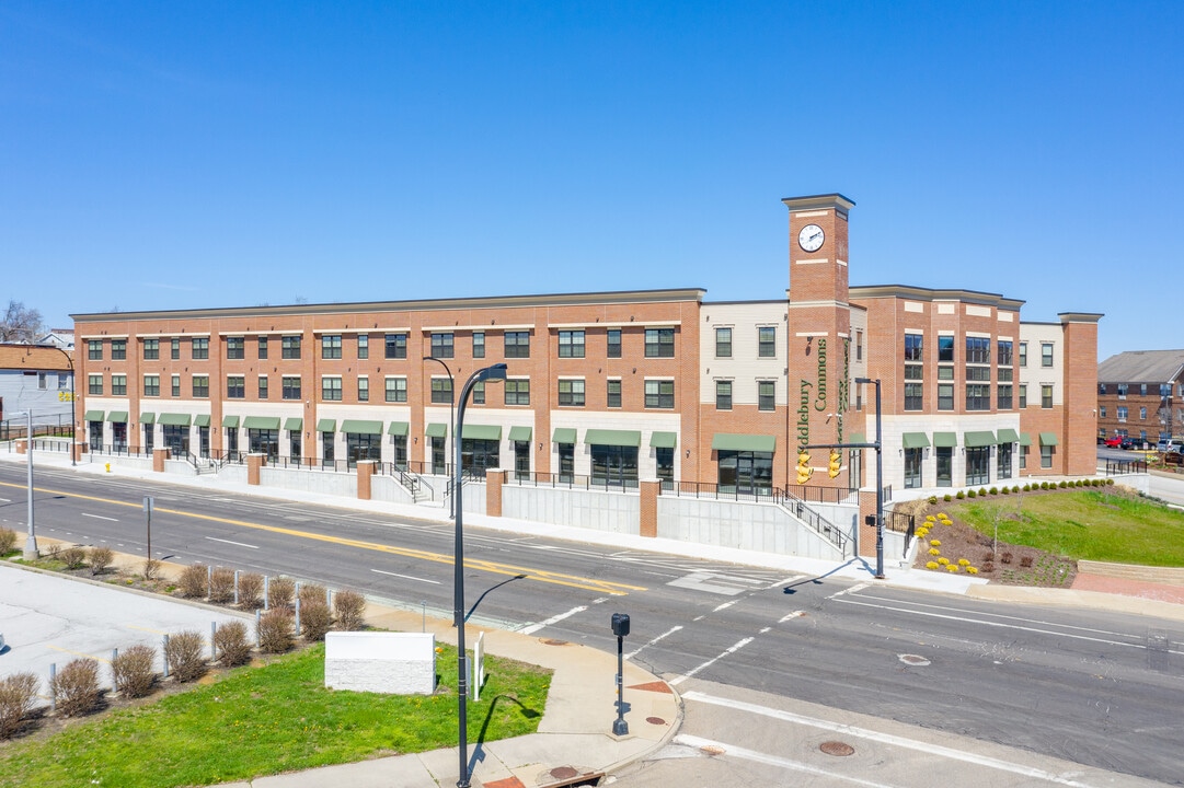 Middlebury Commons in Akron, OH - Building Photo