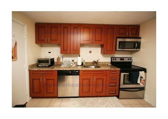 36 Bellvista Rd, Unit 14 in Boston, MA - Building Photo - Building Photo