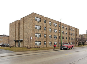 1950 W Devon Ave Apartments