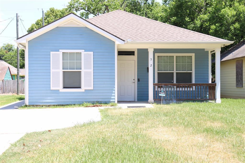 322 7th St N in Texas City, TX - Building Photo