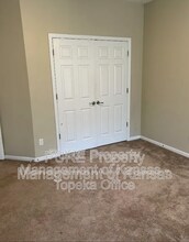 2705 SE Taurus Ct in Topeka, KS - Building Photo - Building Photo