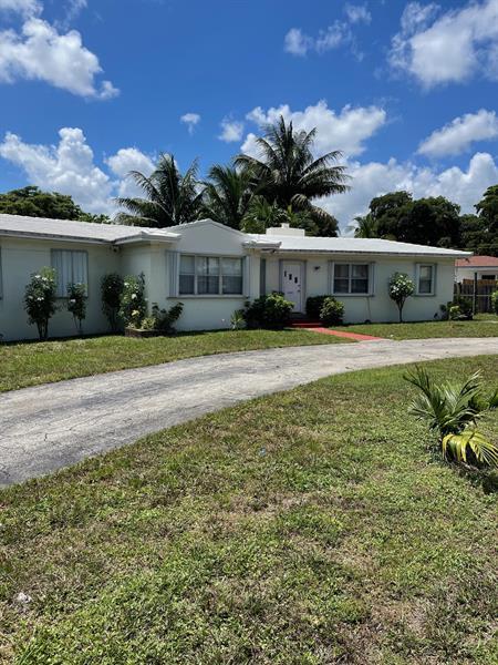 2807 Polk St in Hollywood, FL - Building Photo