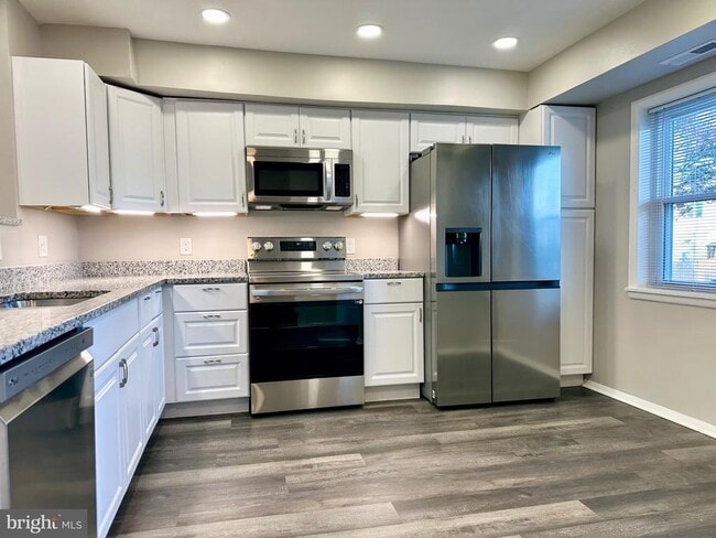 313 Sweet Briar Ct in Joppatowne, MD - Building Photo - Building Photo