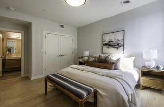26 Bow St, Unit 2I in Somerville, MA - Foto de edificio - Building Photo
