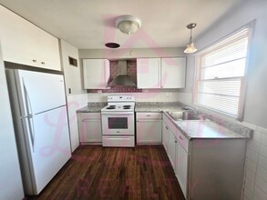 623 Ludlow Dr in St. Louis, MO - Foto de edificio - Building Photo