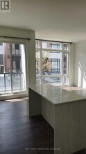 12 David Eyer Rd in Richmond Hill, ON - Building Photo - Building Photo