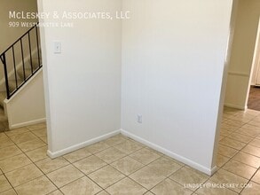 909 Westminster Ln in Virginia Beach, VA - Building Photo - Building Photo