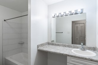 Pinewood Estates in Lindenwold, NJ - Building Photo - Interior Photo