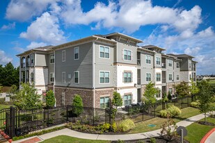 Cue Luxury Apartments in Cypress, TX - Building Photo