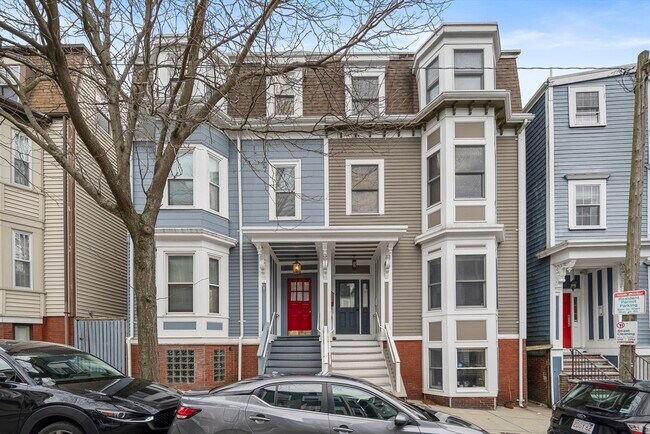62 Gates St, Unit 1