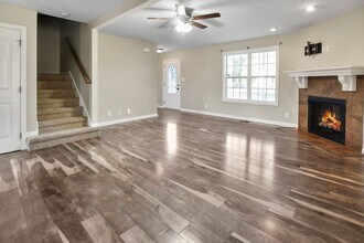 541 Falkland Cir in Clarksville, TN - Building Photo - Building Photo