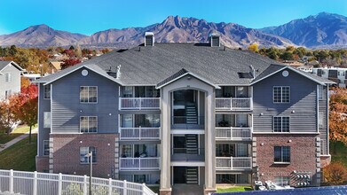 Parkgate Apartments in Salt Lake City, UT - Foto de edificio - Building Photo