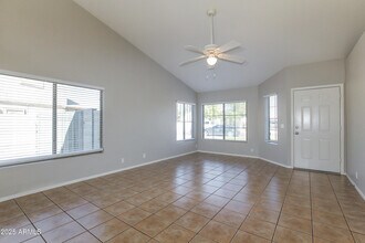 6653 N 84th Ln in Glendale, AZ - Foto de edificio - Building Photo