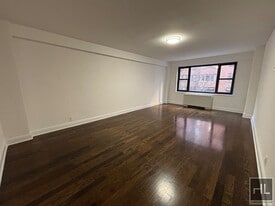 EAST 56 STREET in New York, NY - Building Photo