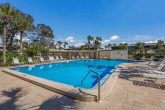 6400 Flotilla Dr in Holmes Beach, FL - Building Photo - Building Photo