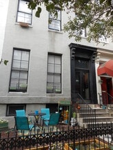 912 Saint Paul St in Baltimore, MD - Foto de edificio - Building Photo