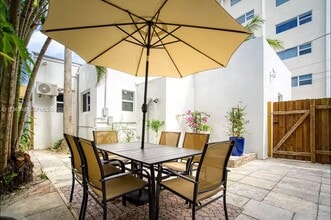 310 Oregon St in Hollywood, FL - Building Photo - Building Photo