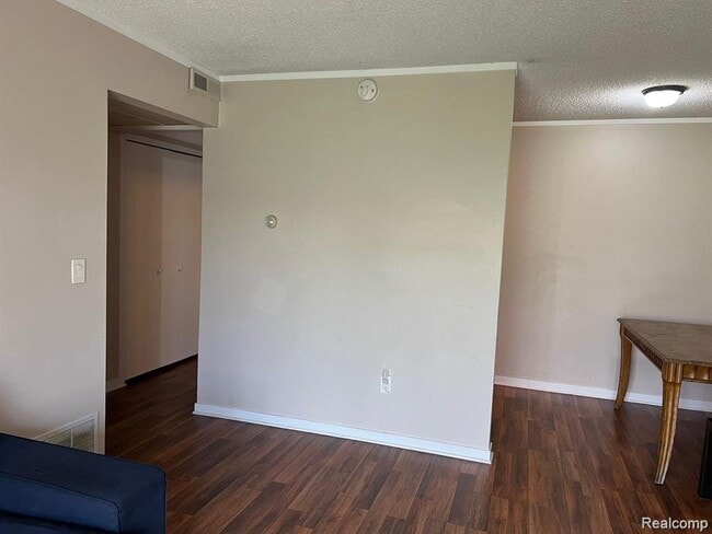 832 Bloomfield Village Blvd in Auburn Hills, MI - Building Photo - Building Photo