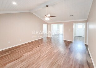 7055 Cobblestone Dr in Memphis, TN - Building Photo - Building Photo