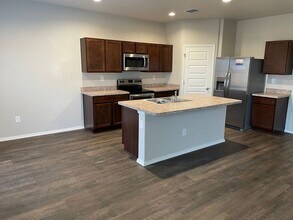 13038 Candace Wy in Saint Hedwig, TX - Building Photo - Building Photo