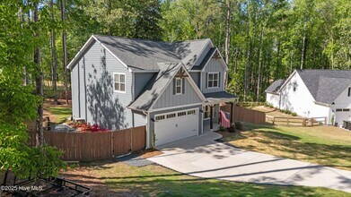 594 E L Ives Dr in Aberdeen, NC - Building Photo - Building Photo