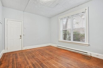 160 Prospect St in Waterbury, CT - Building Photo - Building Photo