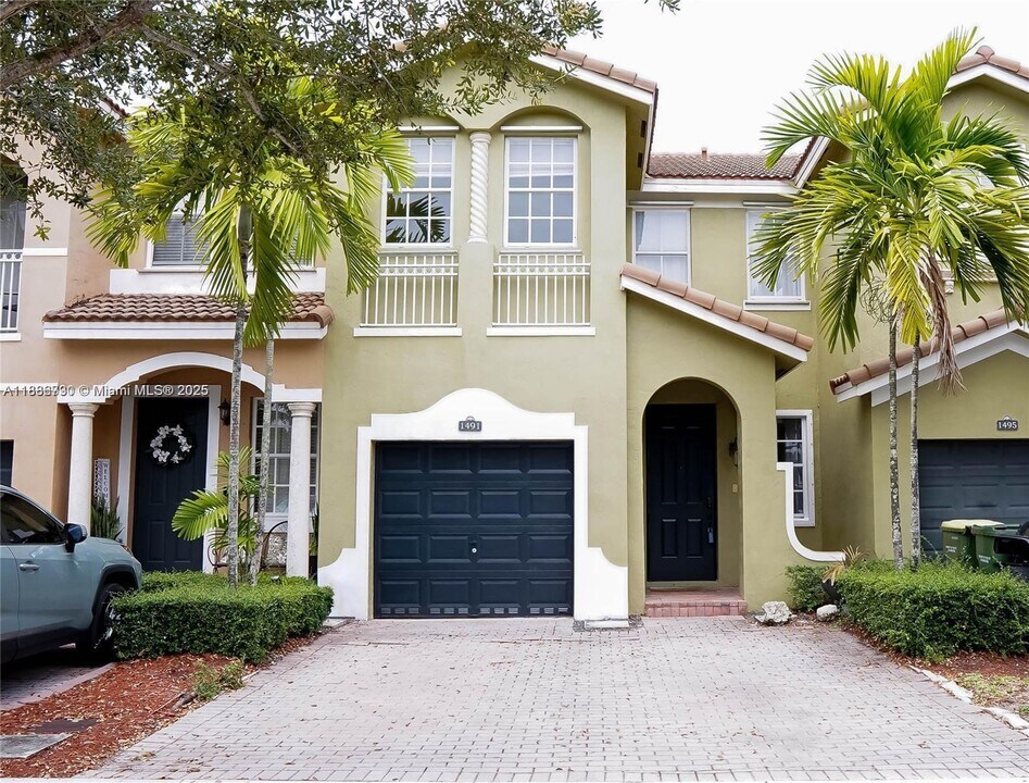 1491 SE 25th Ter in Homestead, FL - Building Photo